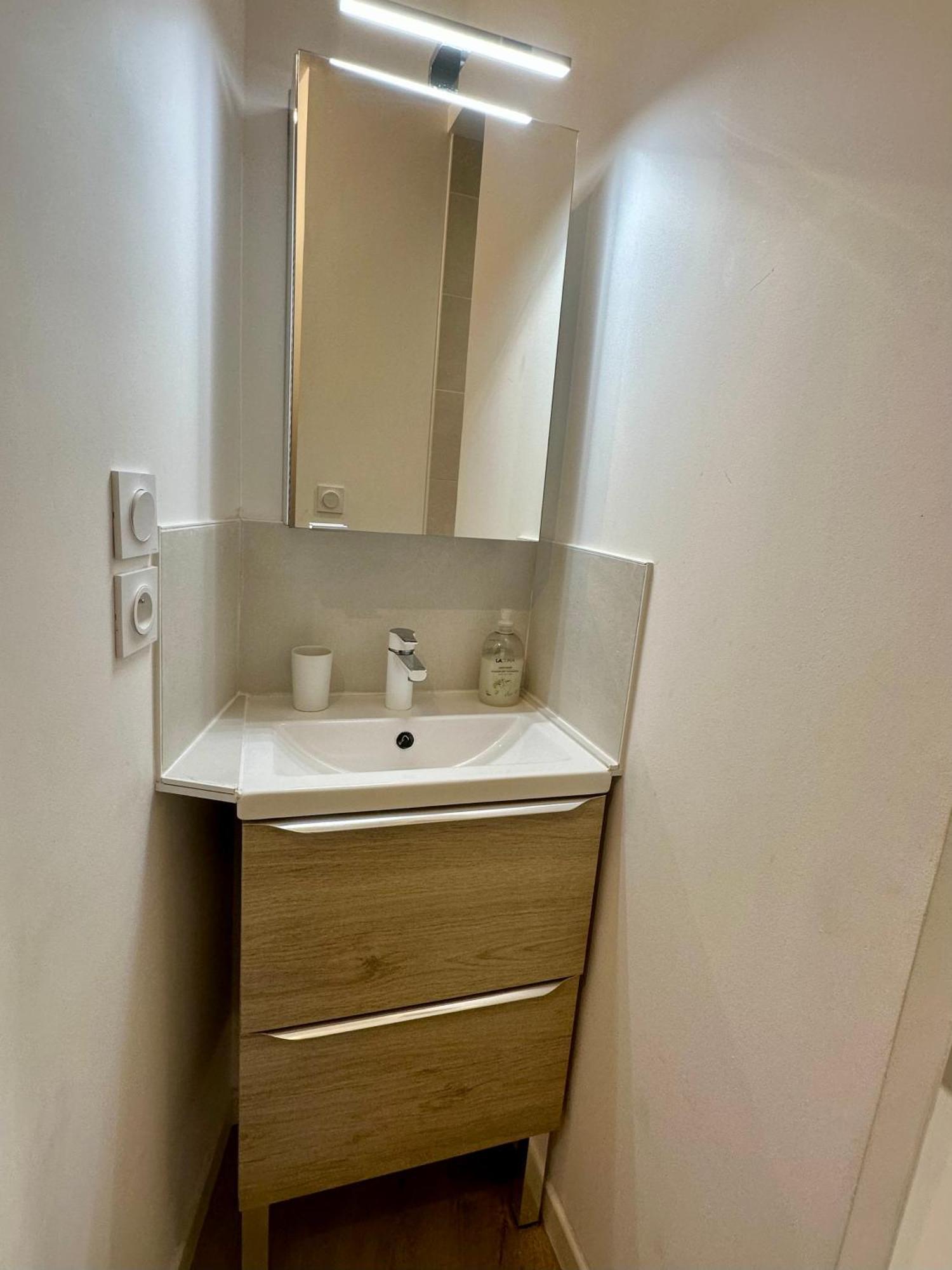 Apartment Bergerie Renove Clim Balneo Piscine Jardin Mediterraneen Hyeres